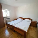 Guest house Suton 4*