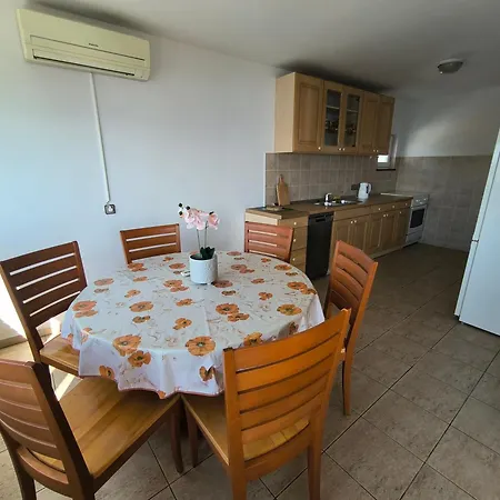 Suton Konukevi Primošten