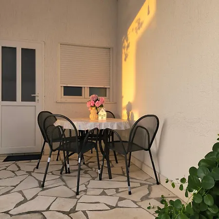 Suton Guest house *