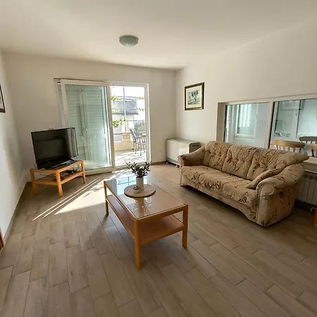 Konukevi Suton Primošten