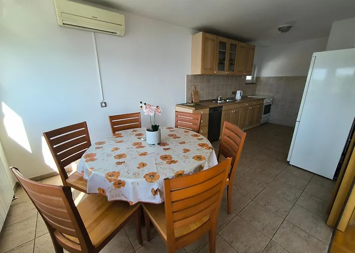 Suton Casa de hóspedes Primošten