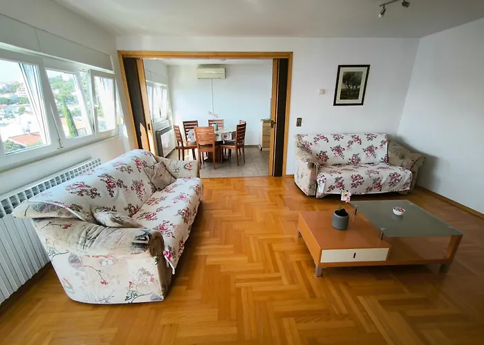 Suton Casa de hóspedes 3*