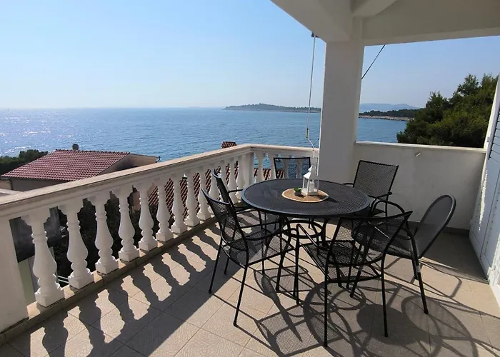 Suton 3* プリモシュテン