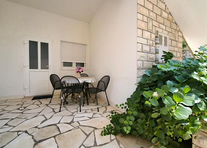 Suton Casa de hóspedes Primošten