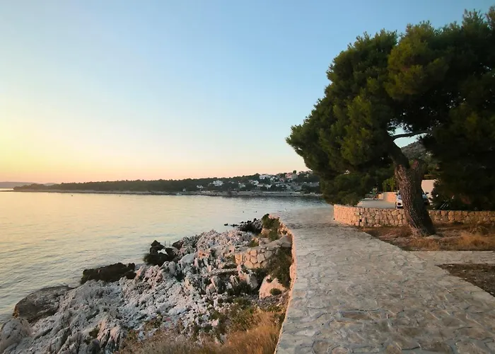 ゲストハウス Suton プリモシュテン