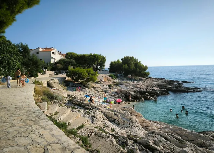 Suton 3* プリモシュテン