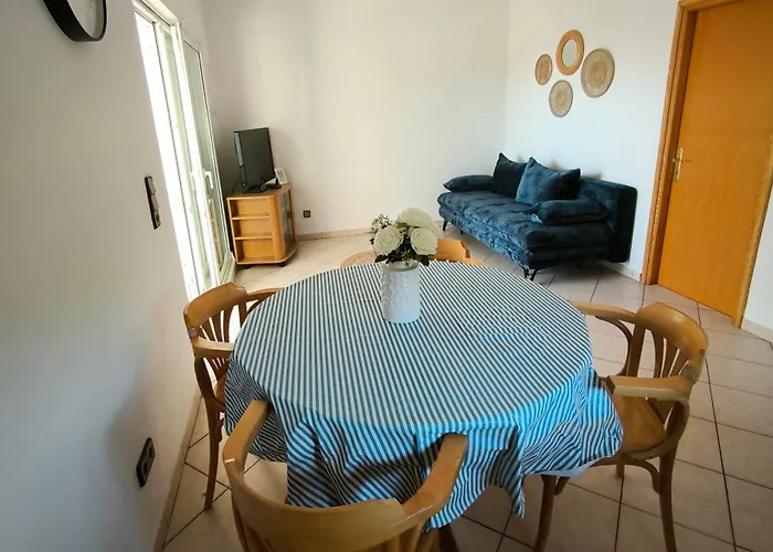 Casa de hóspedes Suton 3*